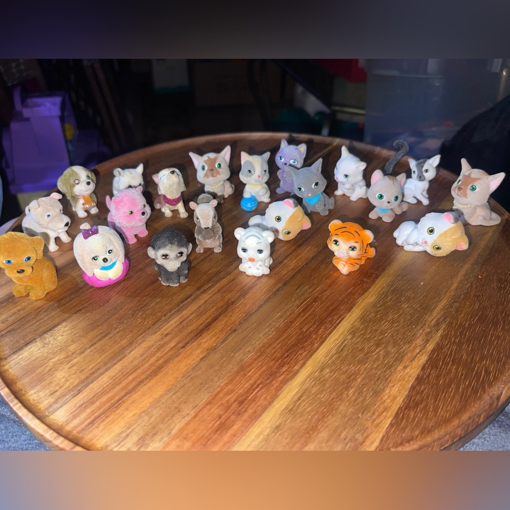 Pet Dog Cat Jungle In My Pocket Mini Flocked Pet Figurine Collection